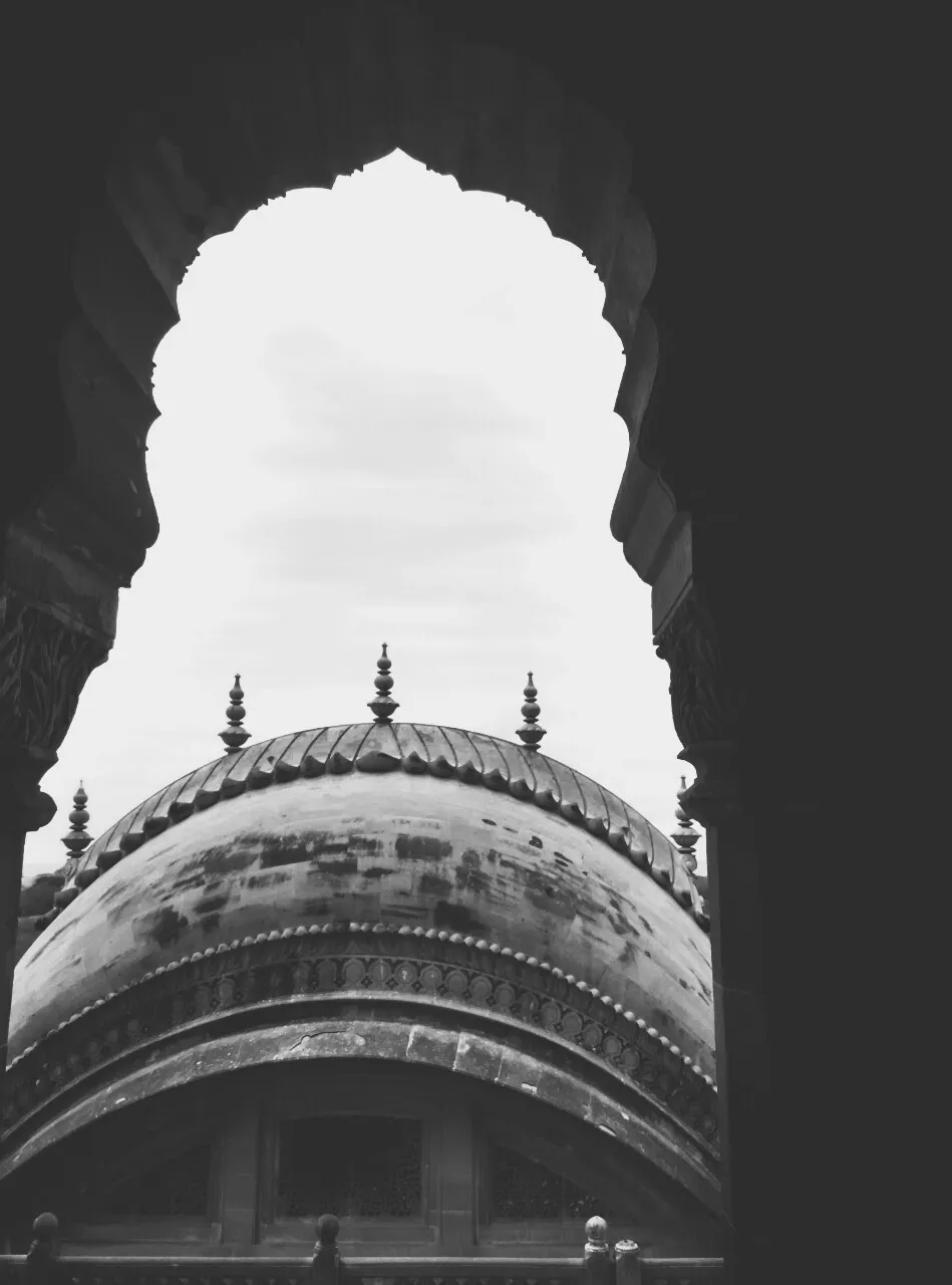 Vijay Vilas Palace — A majestic 1940s royal palace west of Mandvi Beach, set in 450 acres with 2 km of private beach.